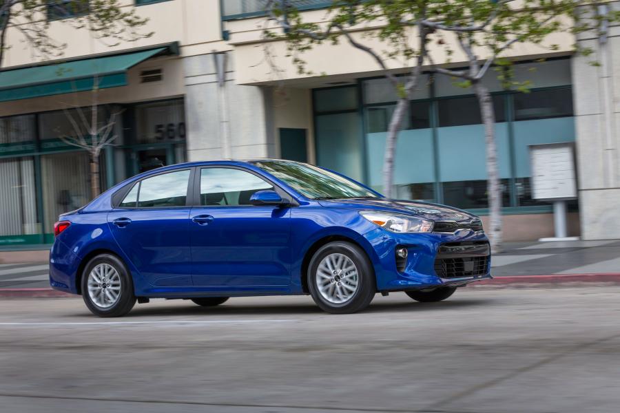  Kia Rio Sedan (YB) 2017 года  (NA) (фото 2 из 42)